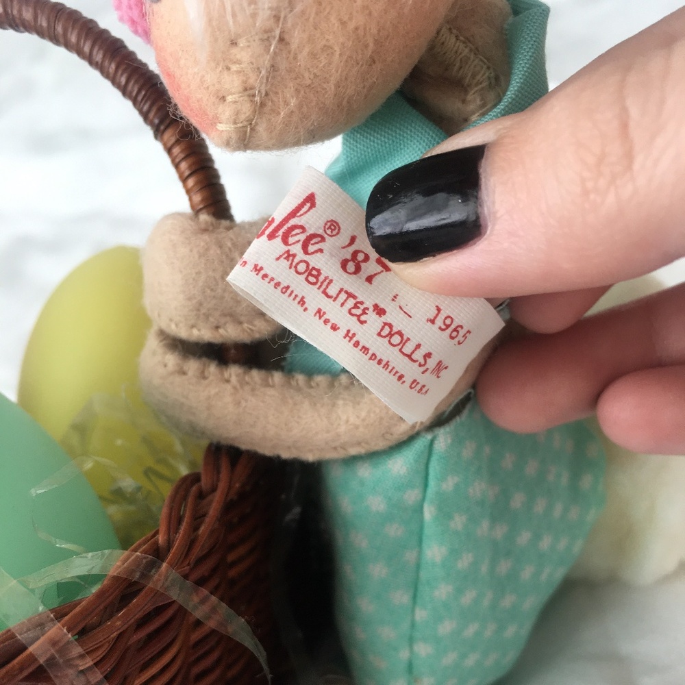 Bundle of Anna Lee Easter/Spring Dolls - Picture 4 of 11